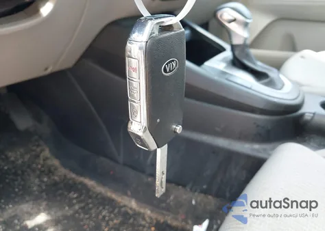 2019 Kia Forte Lxs из США, поврежденный, VIN 3KPF24AD2KE023187